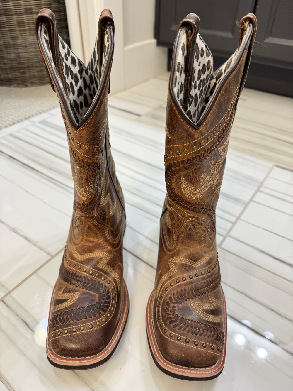 Laredo Brown Distressed Leather Embroidered Heeled Cowboy Boots Size 6.5